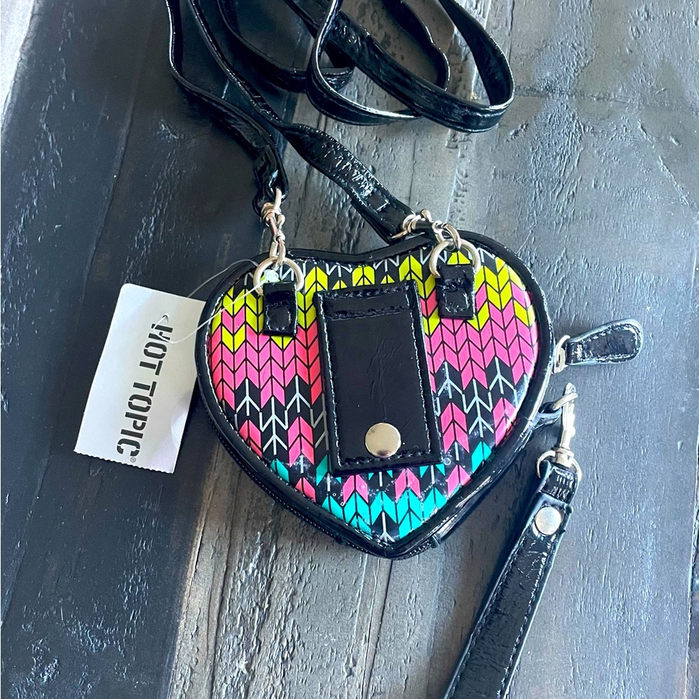 Hot Topic Crossbody&Wristlet